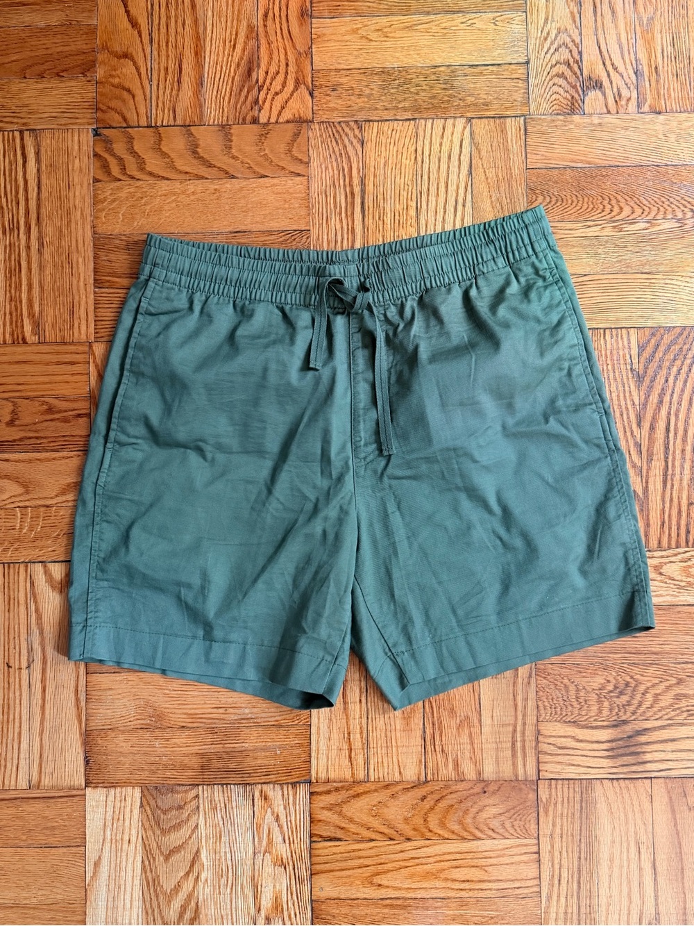 Uniqlo Men's Olive Green Cotton Blend Everyday Pull On Shorts